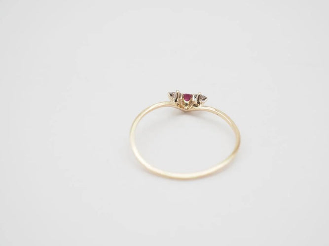Bague 55 Bague diadème en or jaune 750 avec rubis et diamants 58 Facettes