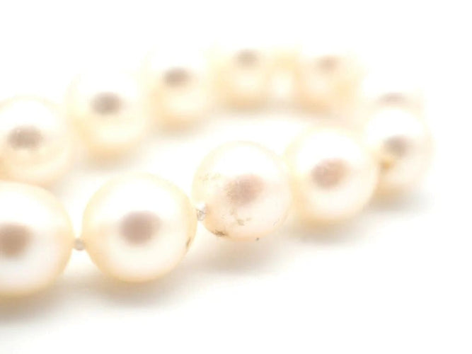 Collier Collier de perles de culture avec fermoir en or 750 58 Facettes