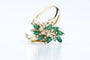 Bague 61 Bague motif floral en or jaune 18K, émeraude 1,00 ct et diamants 58 Facettes BGDEMCC1383-107