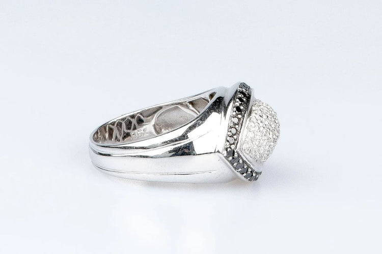 Bague 53.5 Bague diamants en or blanc 18 carats 58 Facettes 111-42837-33