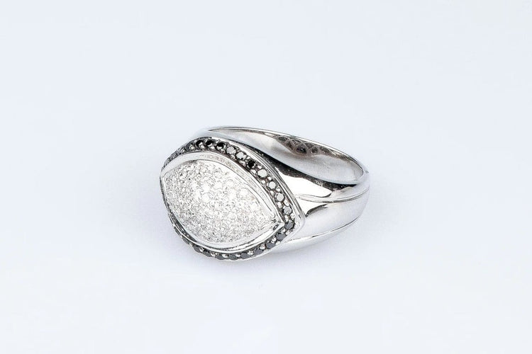 Bague 53.5 Bague diamants en or blanc 18 carats 58 Facettes 111-42837-33