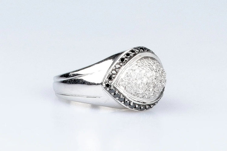 Bague 53.5 Bague diamants en or blanc 18 carats 58 Facettes 111-42837-33