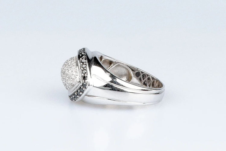 Bague 53.5 Bague diamants en or blanc 18 carats 58 Facettes 111-42837-33