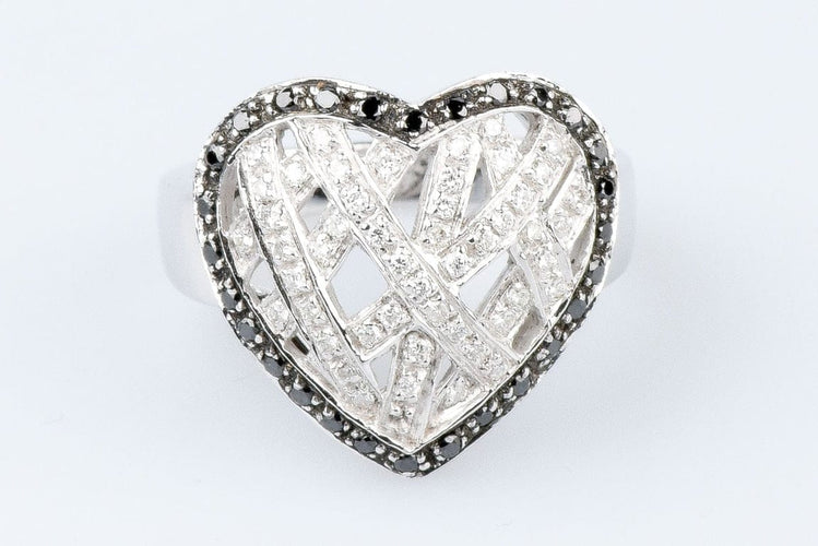 Bague 56 Bague cœur en or blanc 18 carats sertie de diamants 58 Facettes 111.65702-66