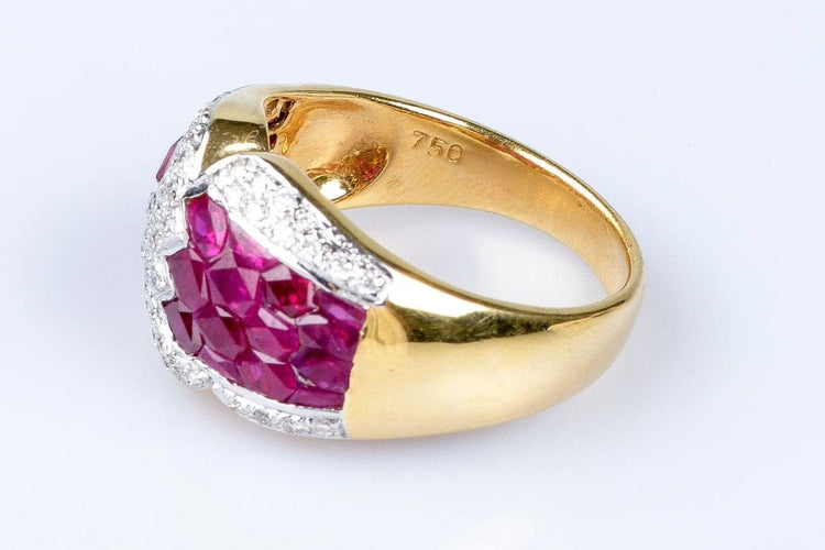 Bague 56 Bague en or jaune 18 carats avec rubis et diamants 58 Facettes 41400026-63