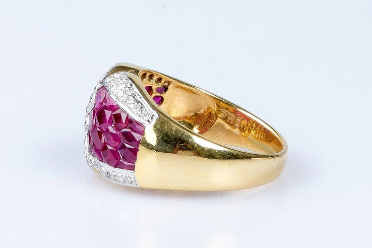 Bague 56 Bague en or jaune 18 carats avec rubis et diamants 58 Facettes 41400026-63