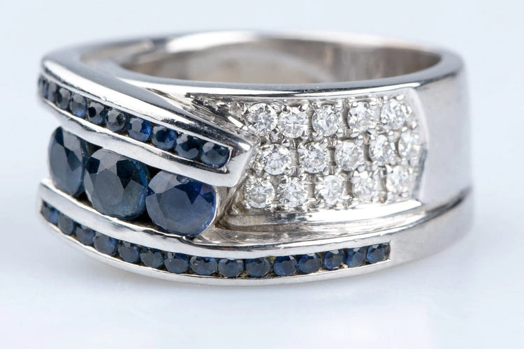 Bague 50 Bague en or blanc 18 carats avec saphirs et diamants 1,65 ct 58 Facettes BGADOC405-107