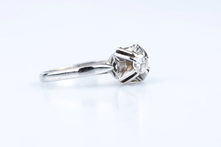 Bague 56 Bague ancienne en or blanc 18K avec diamant 0,22 ct 58 Facettes BG31200303-107