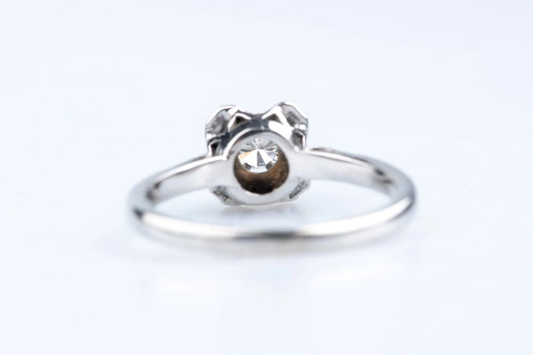 Bague 56 Bague ancienne en or blanc 18K avec diamant 0,22 ct 58 Facettes BG31200303-107
