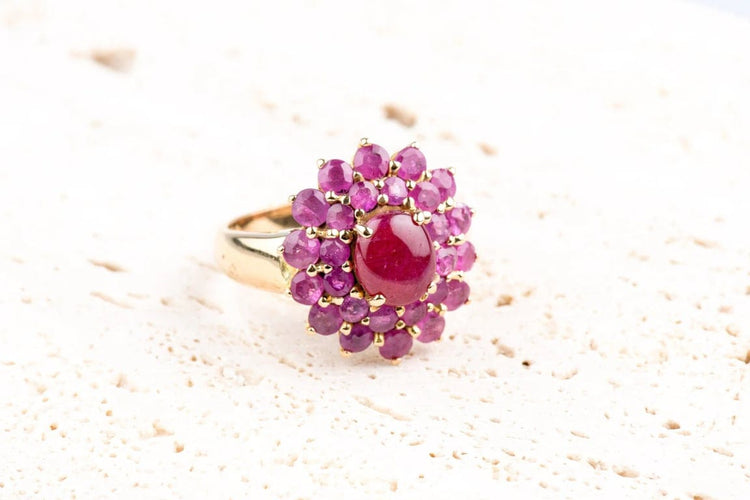Bague 52 Bague fleur en or jaune 18K avec rubis 3,35 ct 58 Facettes BGRUBIOC583-107