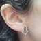 Bague 53 Parure - Bague et boucles d'oreilles en or blanc 18 carats saphirs et diamants 58 Facettes S186PE253