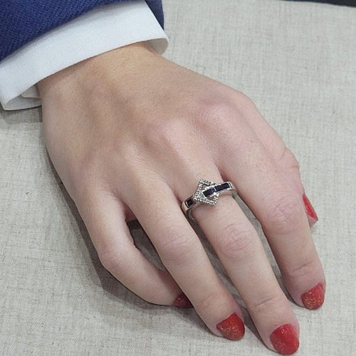 Bague 53 Parure - Bague et boucles d'oreilles en or blanc 18 carats saphirs et diamants 58 Facettes S186PE253