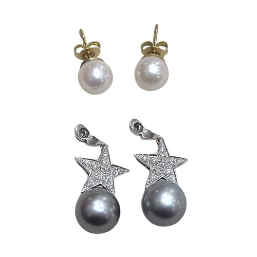Boucles d'oreilles Boucles d'oreilles en perles avec étoile en diamants en or blanc et jaune 18 carats 58 Facettes PE238TA159