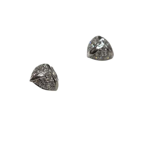 Boucles d'oreilles Boucles d’oreilles en or blanc 18 carats et diamants 58 Facettes PE24