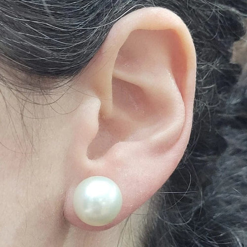Boucles d'oreilles Boucles d’oreilles en or 18 carats et perles australiennes 58 Facettes T50