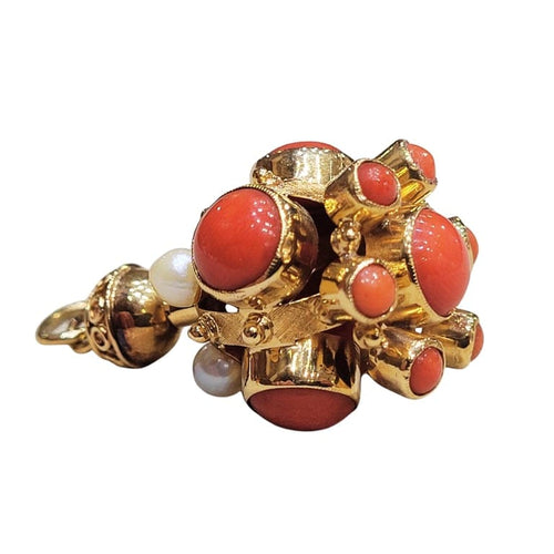 Pendentif Pendentif en or jaune 18 carats avec corail et perles Akoya 58 Facettes SREFCORPER