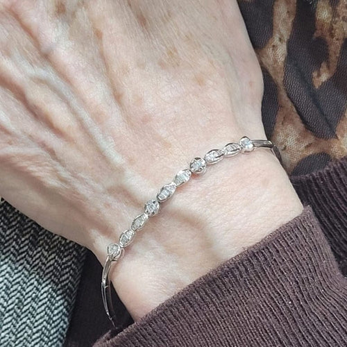Bracelet Bracelet en or blanc 18 carats et diamants 58 Facettes P17