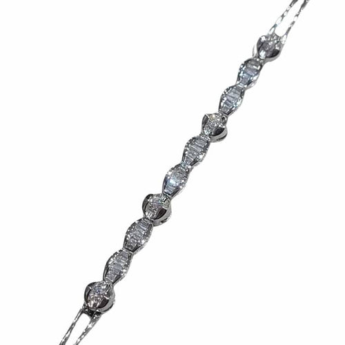 Bracelet Bracelet en or blanc 18 carats et diamants 58 Facettes P17