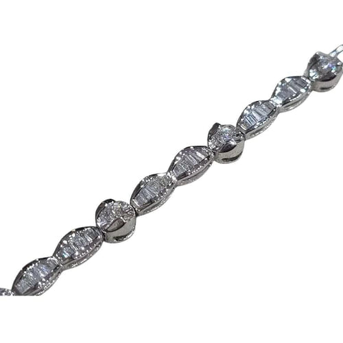 Bracelet Bracelet en or blanc 18 carats et diamants 58 Facettes P17