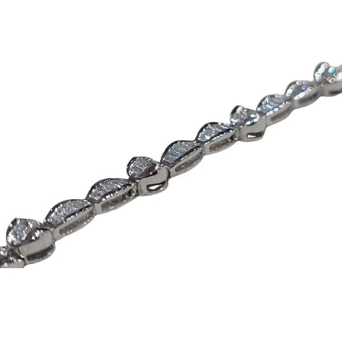 Bracelet Bracelet en or blanc 18 carats et diamants 58 Facettes P17