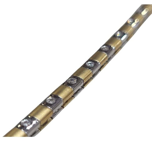 Bracelet Bracelet en or jaune et blanc 18 carats avec diamants 58 Facettes P99