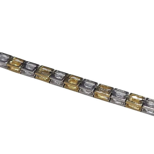 Bracelet Bracelet en or jaune et blanc 18 carats avec diamants 58 Facettes P99