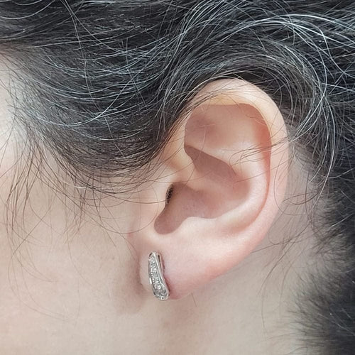 Boucles d'oreilles Boucles d’oreilles démontables en or blanc et rose 18 ct, corail et diamants 58 Facettes PE435PE3438