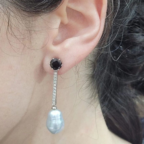 Boucles d'oreilles Boucles d’oreilles démontables en or blanc 18k, perles, diamants et onyx 58 Facettes TA73T364