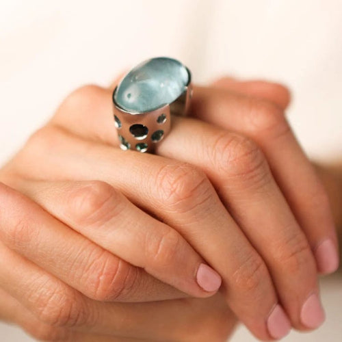 Bague 55 Bague en or blanc 18 carats avec aigues-marines et tourmalines bleues 58 Facettes BOR8