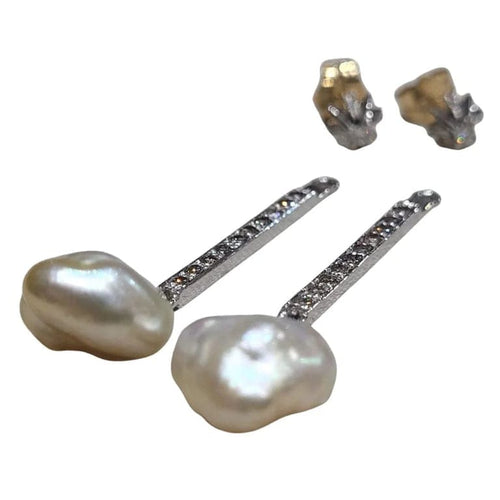 Boucles d'oreilles Boucles d’oreilles pendantes démontables en or blanc et jaune 18 ct, perles et diamants 58 Facettes T194T194