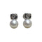 Boucles d'oreilles Boucles d’oreilles en or blanc 18 carats, perles et diamants 58 Facettes T102
