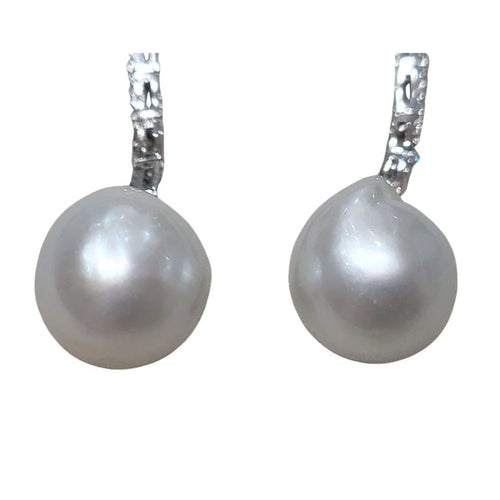 Boucles d'oreilles Boucles d'oreilles longues en diamants et perles 58 Facettes PE403