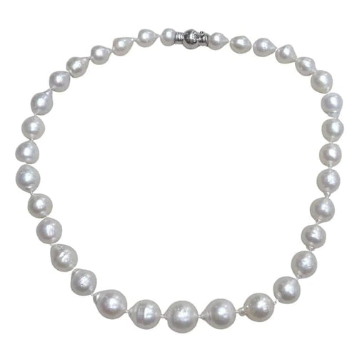 Collier Collier de perles australiennes avec fermoir en or blanc 18 carats 58 Facettes COP148