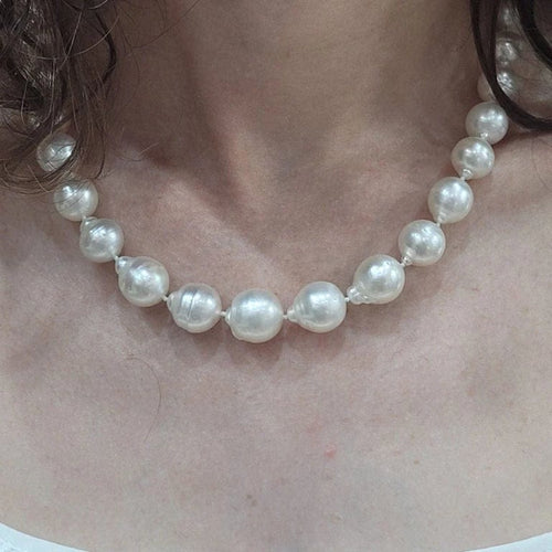 Collier Collier de perles australiennes avec fermoir en or blanc 18 carats 58 Facettes COP148