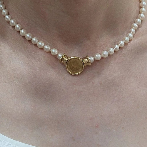 Collier Collier de perles de culture avec pièce d’or mexicaine 2 1/2 pesos 58 Facettes COP1