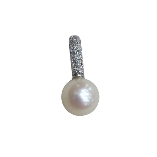 Pendentif Pendentif en perle Akoya 9,5–10 mm et diamants taille brillant 58 Facettes CL326