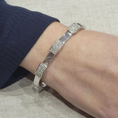 Bracelet Bracelet en or blanc 18 carats et diamants taille brillant 58 Facettes P81