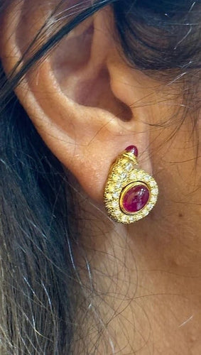 Boucles d'oreilles BVLGARI - Boucles d’oreilles clip vintage en or jaune 18 carats, diamants et rubis 58 Facettes