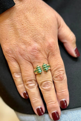 Bague 59 Bague en or jaune 18 carats avec émeraudes et diamants 58 Facettes