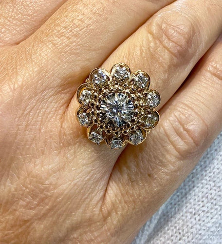 Bague 54 Bague marguerite ancienne en or et diamants naturels 58 Facettes