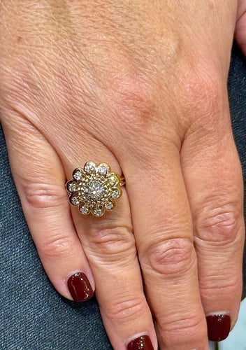 Bague 54 Bague marguerite ancienne en or et diamants naturels 58 Facettes