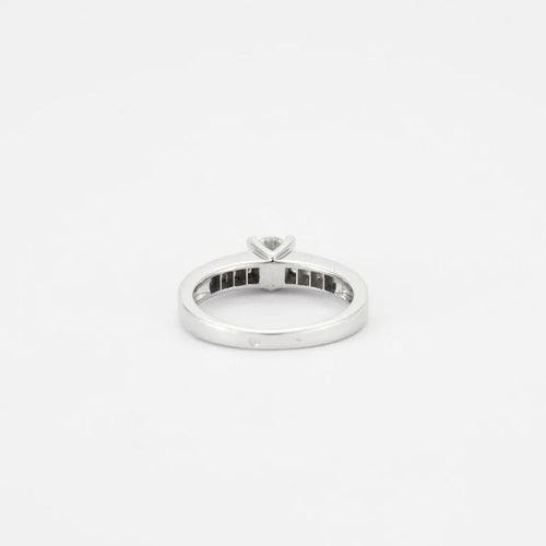 Bague 51 Bague solitaire en or blanc 18 carats et diamants 0,40 ct 58 Facettes