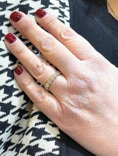 Bague 50 Alliance en or jaune 18 carats et diamants 58 Facettes