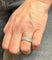 Bague 53 Alliance ondulée en or blanc 18 carats et diamants 58 Facettes