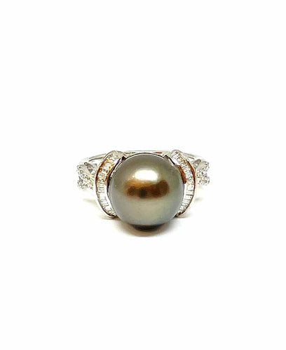 Bague 54 Bague en or blanc 18 carats avec perle de Tahiti et diamants 58 Facettes