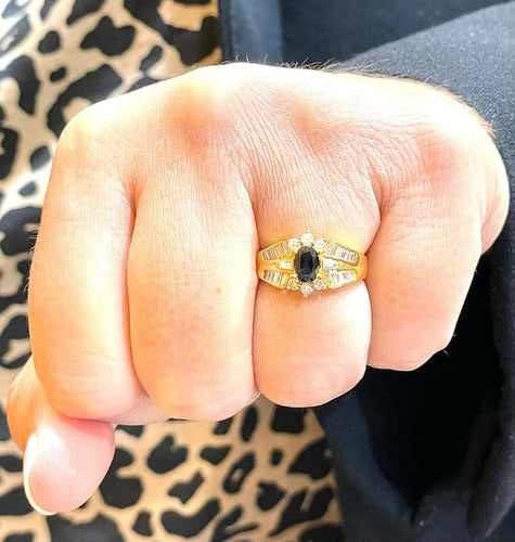 Bague 51 Bague en or jaune 18 carats avec diamants et saphir ovale 58 Facettes