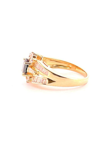 Bague 51 Bague en or jaune 18 carats avec diamants et saphir ovale 58 Facettes