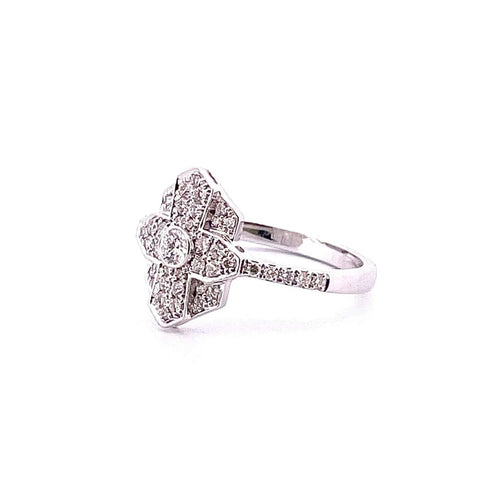 Bague 52 Bague style Art déco en or blanc 18 carats et diamants 58 Facettes