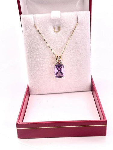Collier Collier pendentif - Pendentif en or jaune 18 carats avec améthyste et diamants 58 Facettes
