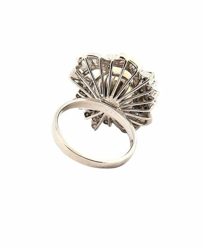 Bague 58 Bague en or blanc 18 carats avec perle et diamants 58 Facettes